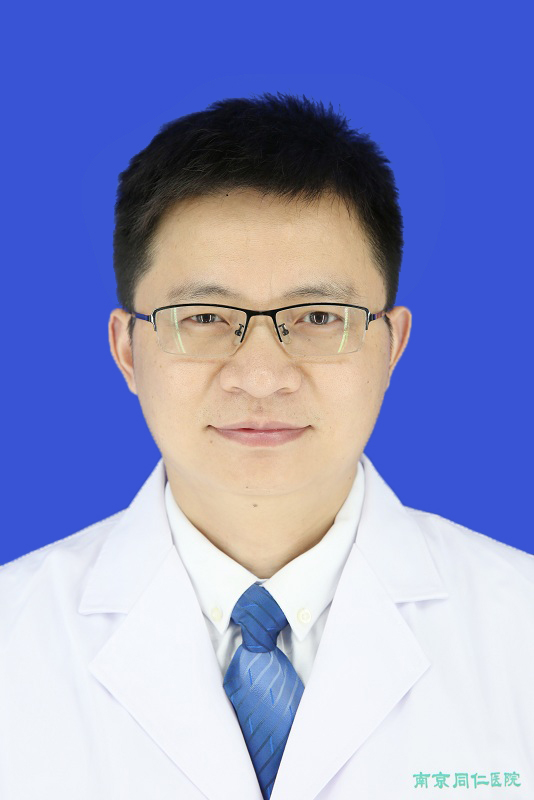 何双八 1604 主任医师 耳鼻咽喉头颈外科 (1).jpg